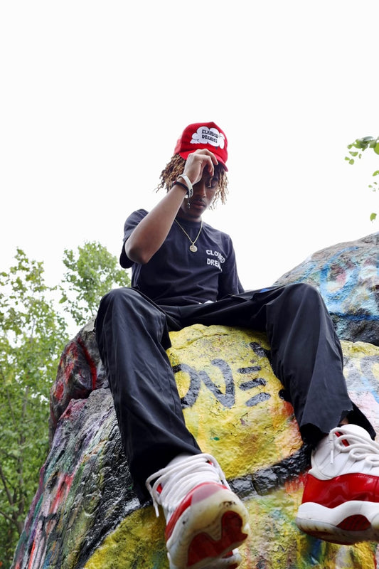 red/white VELVET TRUCKER HATS